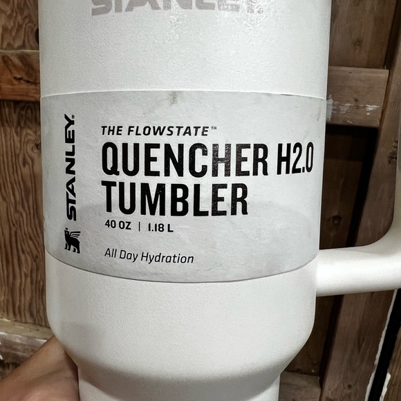 NWT Stanley Flowstate Quencher 40oz Soft Matte Tumbler - Dune - Picture 4 of 7